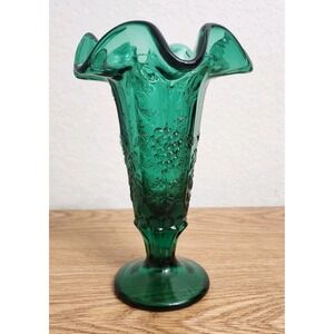 Fenton Spruce‎ Green Paneled Grape Crimped Ruffled Vase 7.75" Tall Leaves Vines